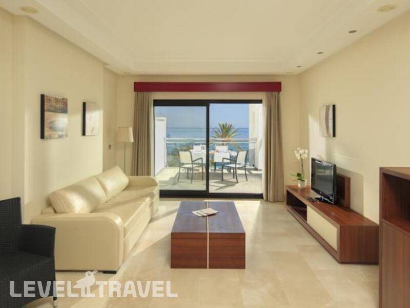 Фотография Fuerte Estepona Suites Spa