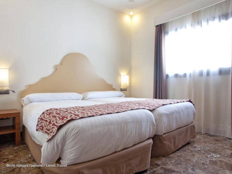 Фотография Fuerte Estepona Suites Spa