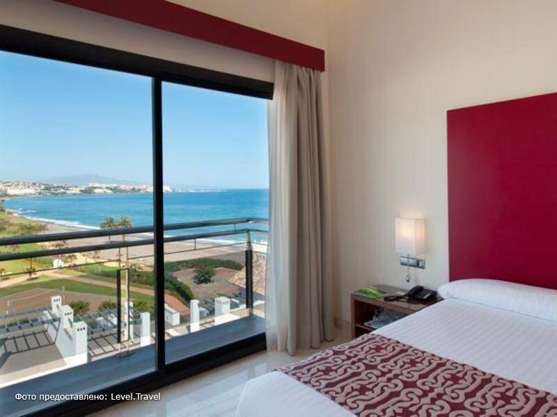 Фотография Fuerte Estepona Suites Spa