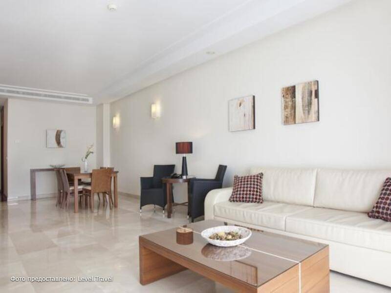 Фотография Fuerte Estepona Suites Spa