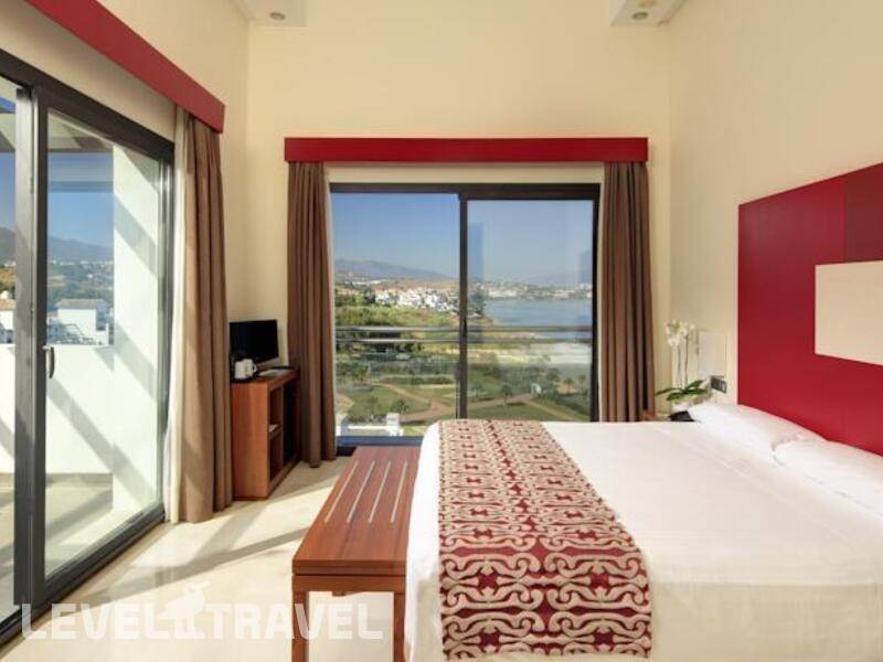 Фотография Fuerte Estepona Suites Spa