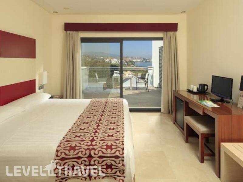 Фотография Fuerte Estepona Suites Spa