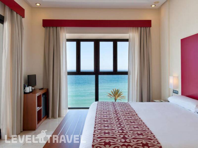 Фотография Fuerte Estepona Suites Spa