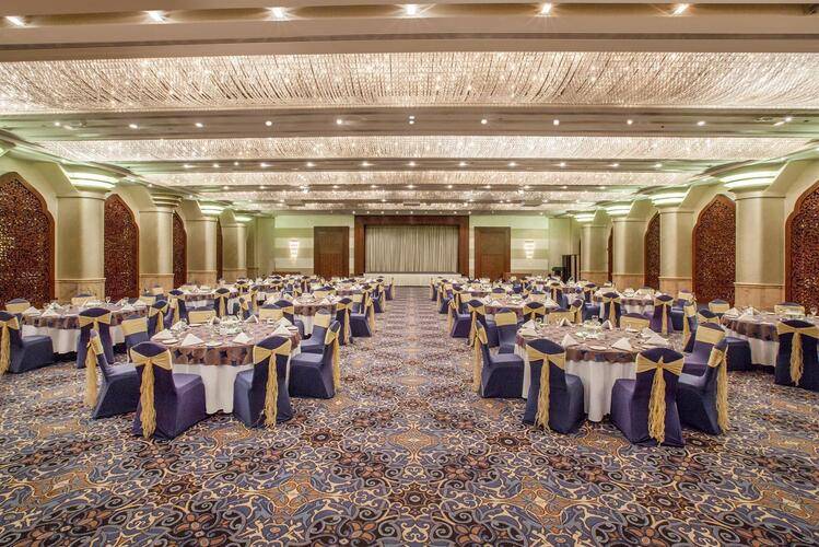 Crowne Plaza Dubai Deira