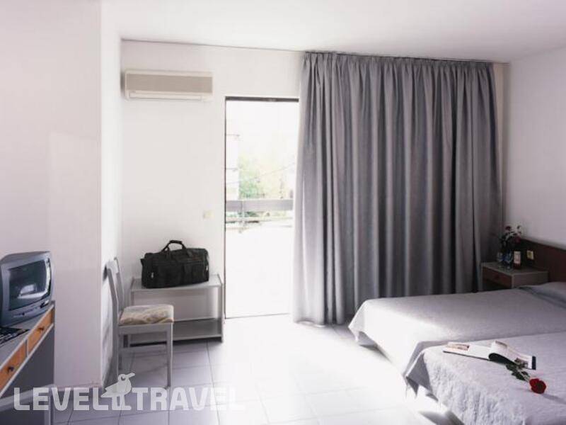 Фотография Caravel Hotel Apts