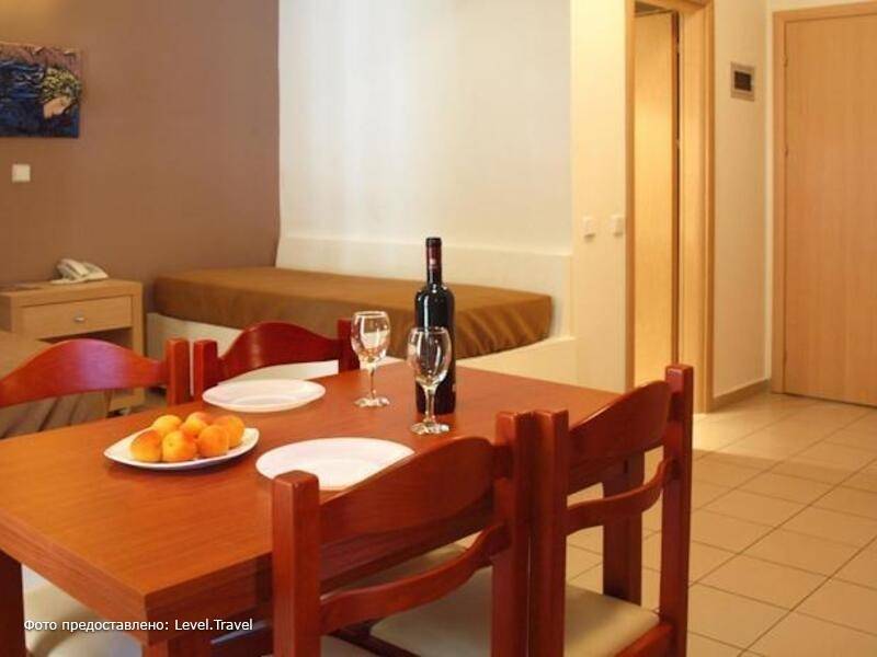 Фотография Caravel Hotel Apts