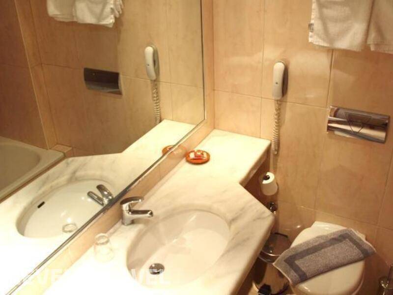 Фотография Caravel Hotel Apts