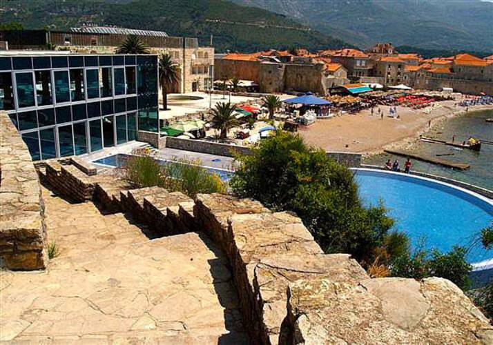 Avala Resort & Villas