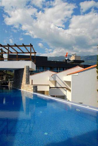 Avala Resort & Villas
