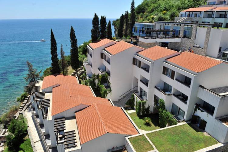 Avala Resort & Villas