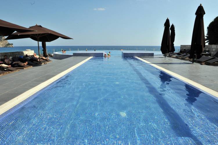Avala Resort & Villas