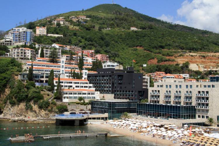 Avala Resort & Villas