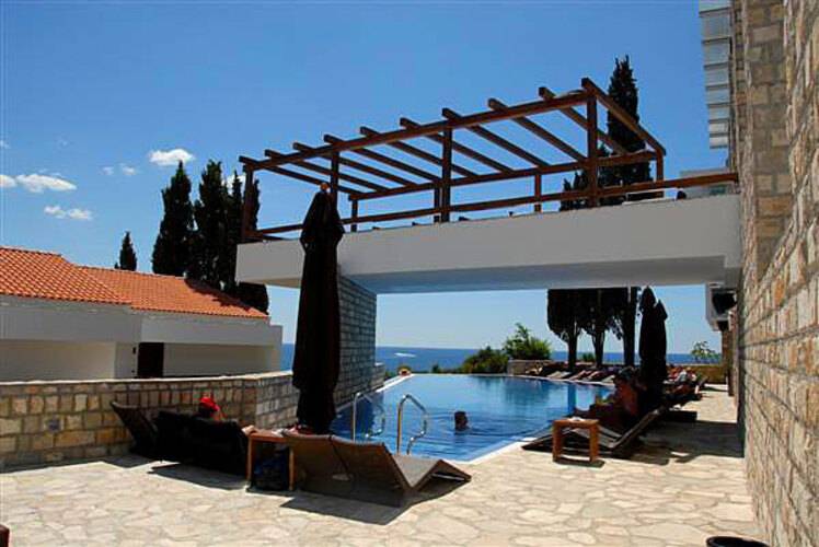 Avala Resort & Villas