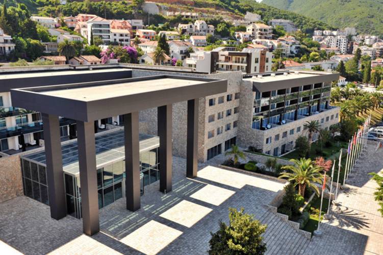 Avala Resort & Villas