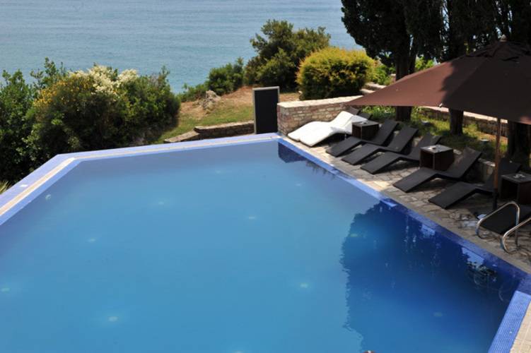 Avala Resort & Villas