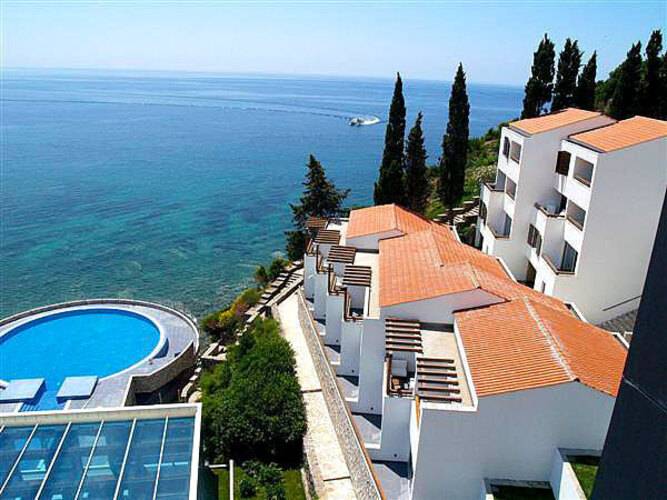 Avala Resort & Villas