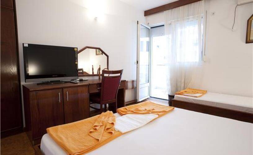Mb Hotel
