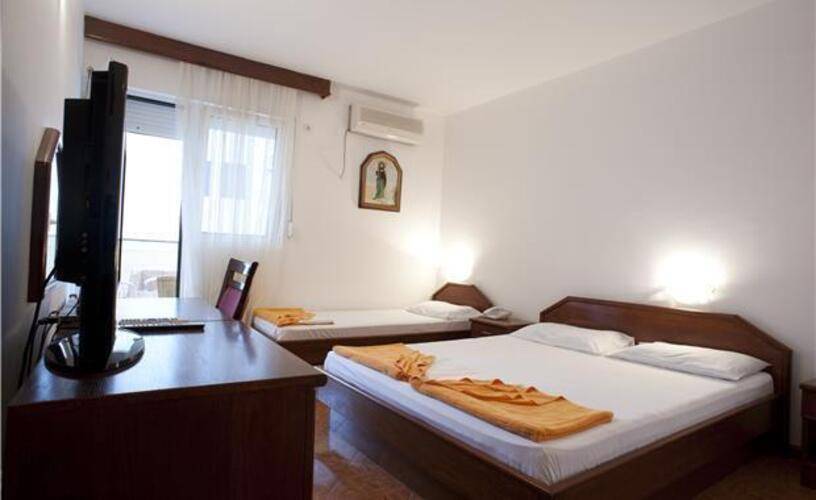 Mb Hotel
