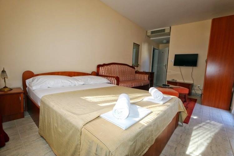 Podostrog Hotel