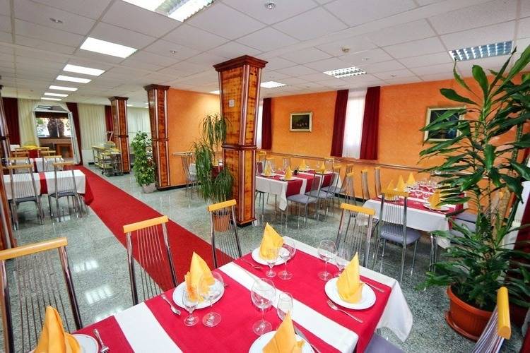 Podostrog Hotel