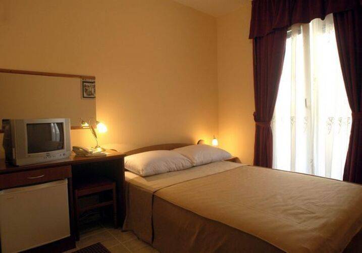 Podostrog Hotel