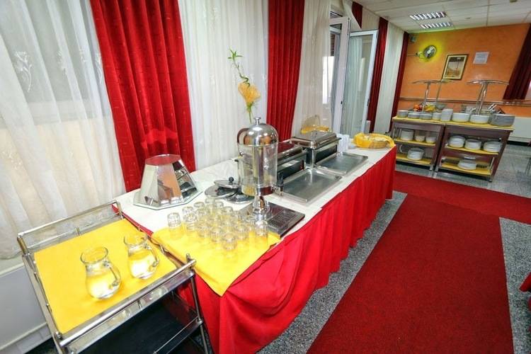 Podostrog Hotel