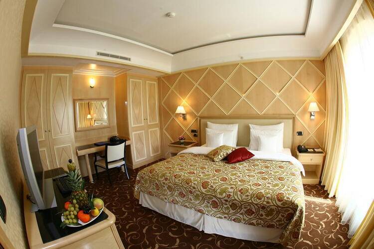 Splendid Conference & Spa Beach Resort