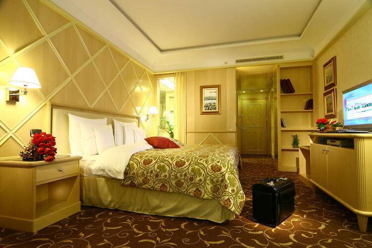 Splendid Conference & Spa Beach Resort