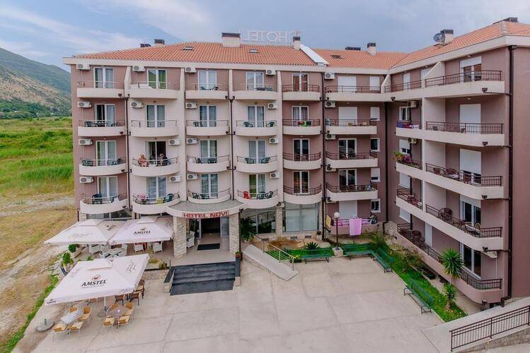 Novi Hotel