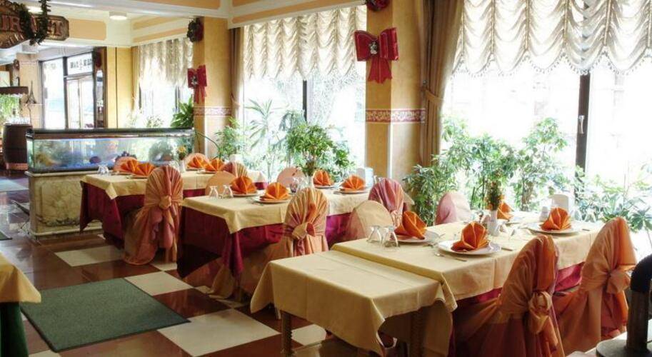 Eyfel Hotel