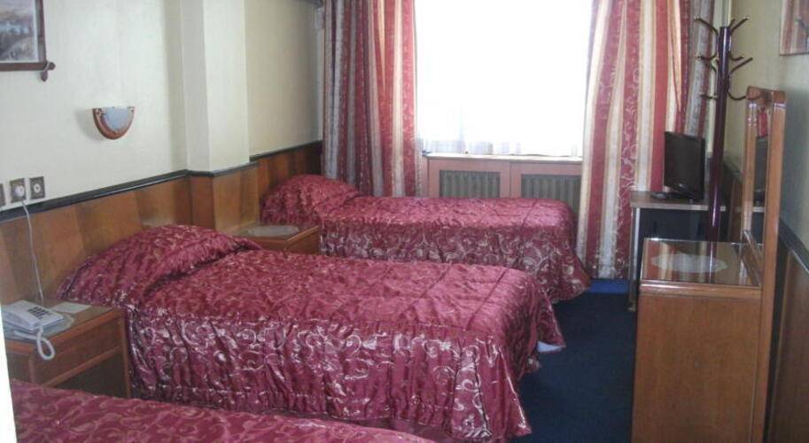 Eyfel Hotel