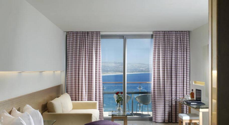 Lindos Blu Luxury Hotel & Suites (Adults Only 17+)