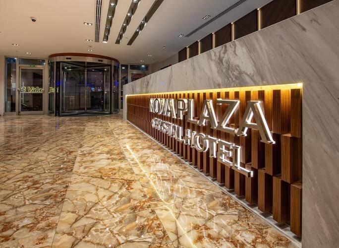 Nova Plaza Crystal Hotel