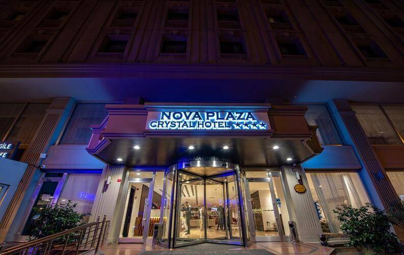 Nova Plaza Crystal Hotel