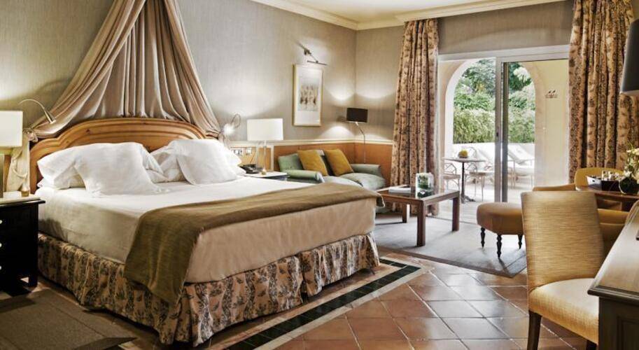 Gran Hotel Bahia Del Duque Resort