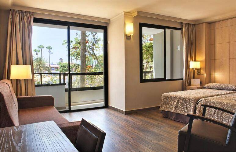 Spring Bitacora Hotel