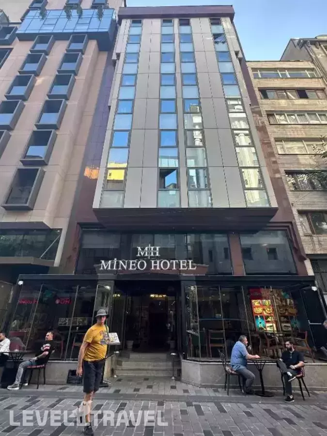 Mineo Hotel