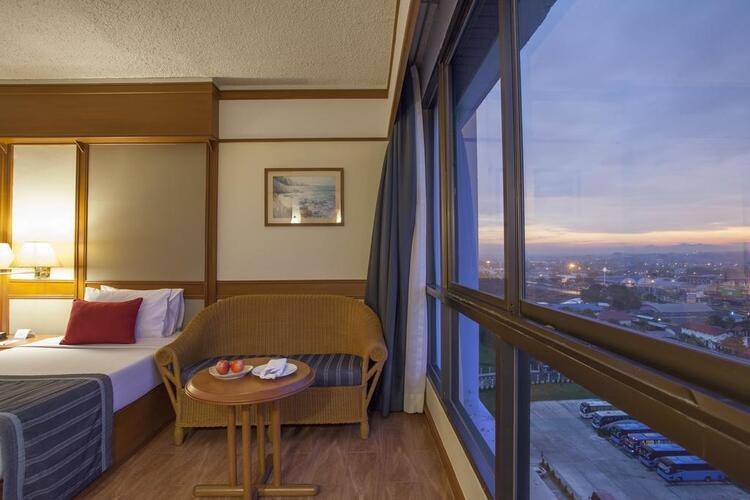 Cholchan Pattaya Beach Resort