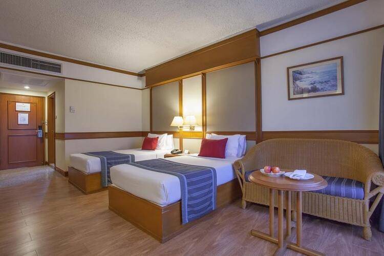 Cholchan Pattaya Beach Resort