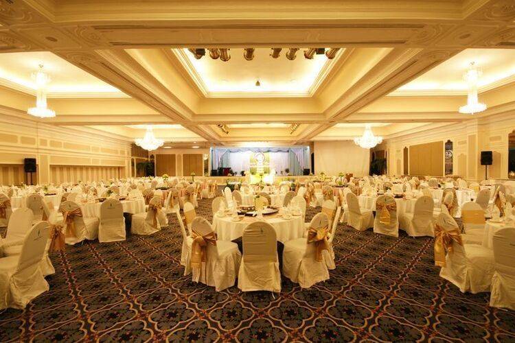 Bangkok Palace Hotel