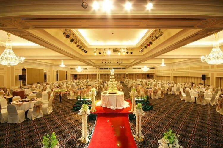 Bangkok Palace Hotel