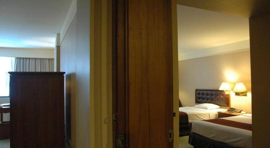 The Twin Towers Hotel