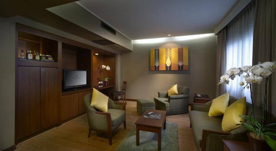 The Twin Towers Hotel