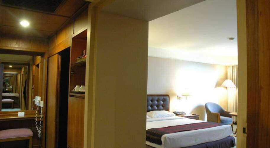 The Twin Towers Hotel