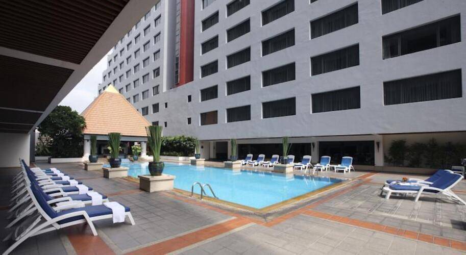 The Twin Towers Hotel