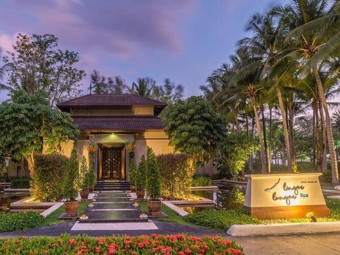 Dusit Thani Krabi Beach Resort (Ex. Sheraton Krabi Beach Resort)