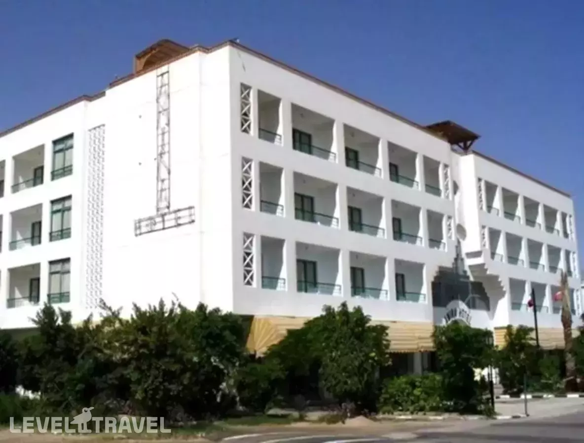 Amira Hotel