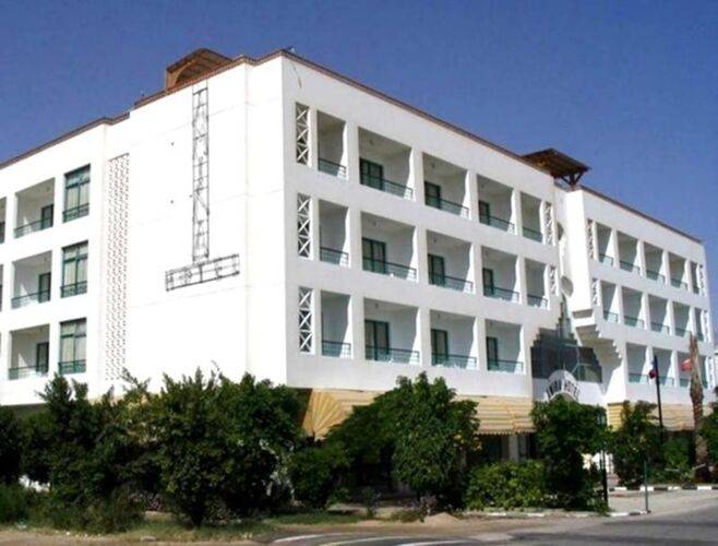 Amira Hotel