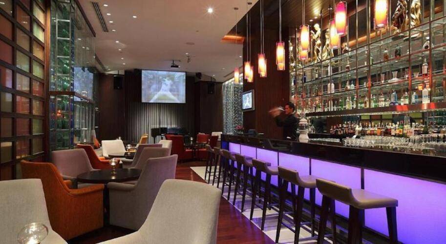 Holiday Inn Silom Hotel