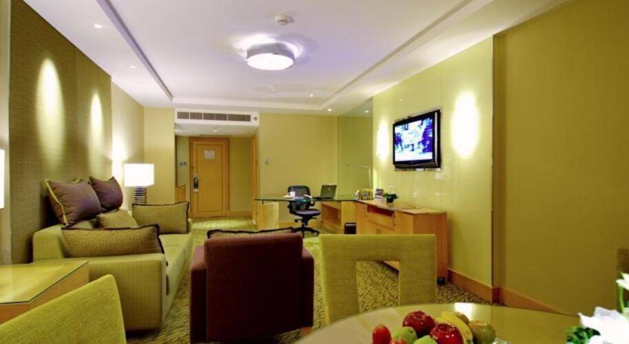 Holiday Inn Silom Hotel
